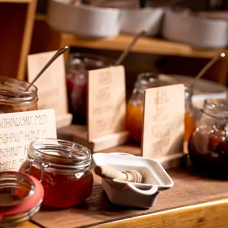 Bohinj Eco ホテル ボヒニュスカ・ビストリツァ